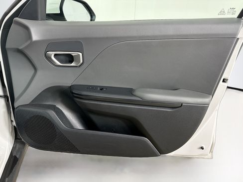 Used 2025 Kia K4 FWD image 30