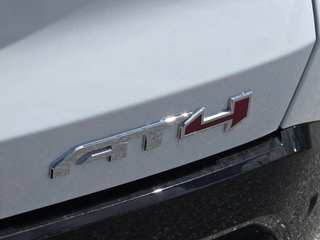New 2026 GMC Terrain AT4 AWD/4WD image 9