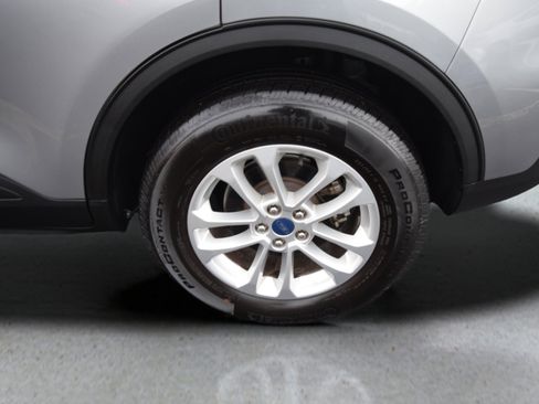 Used 2021 Ford Escape SE image 8