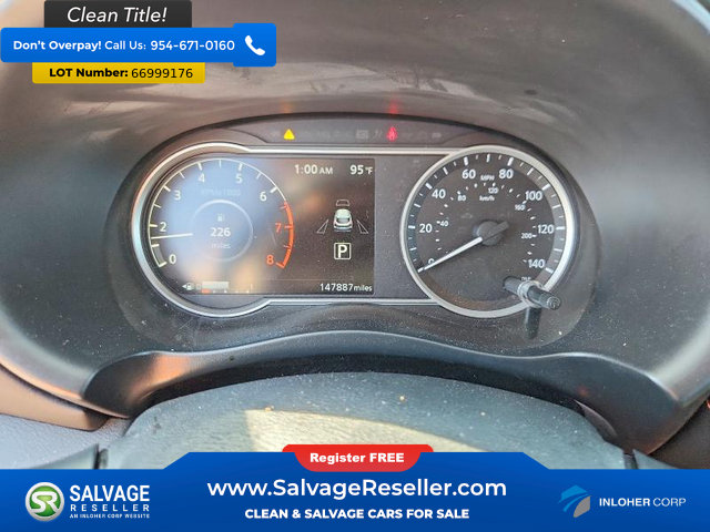 Used 2019 Nissan Kicks SR w/ SR Premium Package FWD image 12