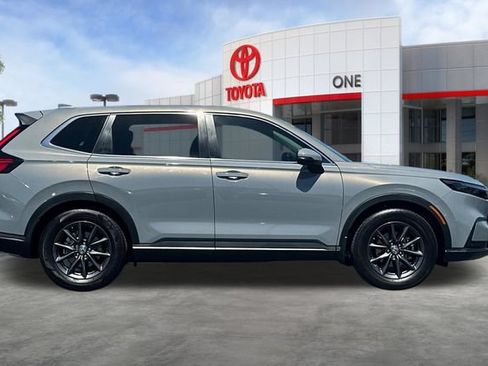 Used 2026 Honda CR-V EX-L image 3