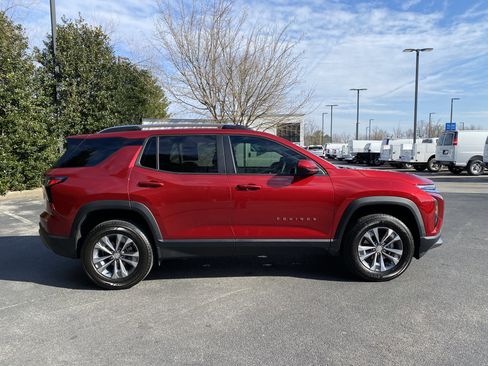 Used 2026 Chevrolet Equinox LT image 10