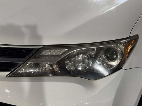 Used 2015 Toyota RAV4 XLE w/ Outdoor Package AWD/4WD image 11