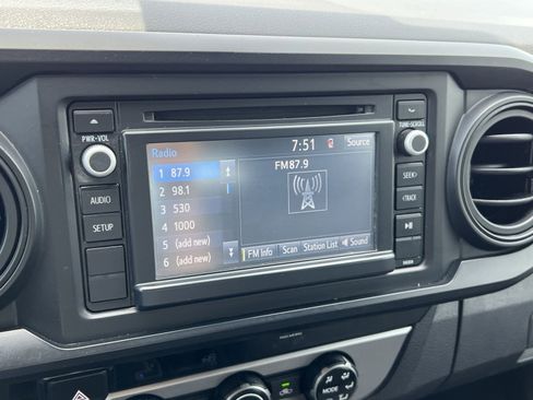 Used 2018 Toyota Tacoma SR w/ SR Convenience Package RWD image 19