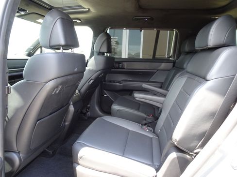 Used 2024 Hyundai Santa Fe Calligraphy AWD/4WD image 15