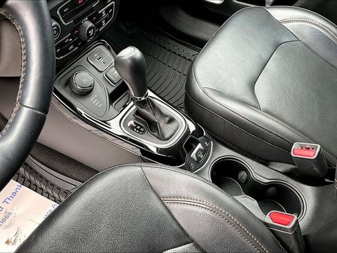 Used 2019 Jeep Compass Limited image 14