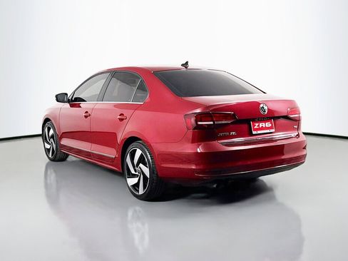 Used 2017 Volkswagen Jetta SEL image 3