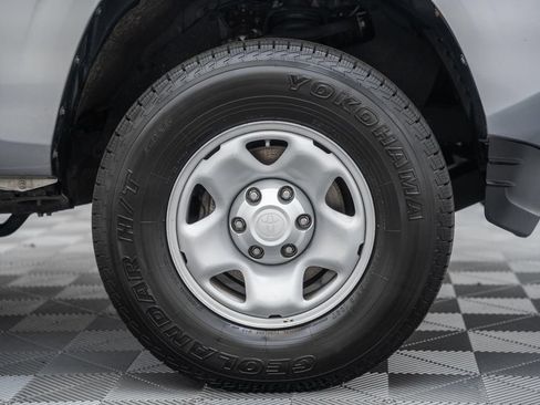 Certified 2021 Toyota Tacoma SR AWD/4WD image 17