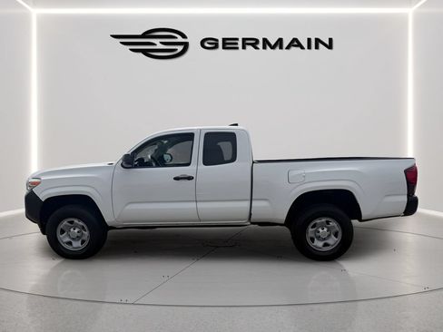 Used 2023 Toyota Tacoma SR RWD image 5
