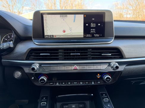 Used 2022 Kia Telluride EX w/ EX Premium Package image 16