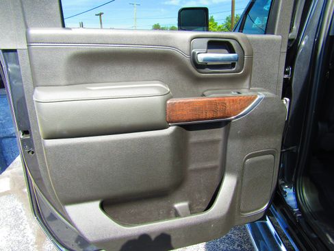 Used 2020 GMC Sierra 2500 Denali w/ Denali Ultimate Package image 14