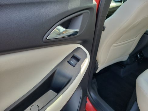 Used 2024 Buick Encore GX Preferred FWD image 13