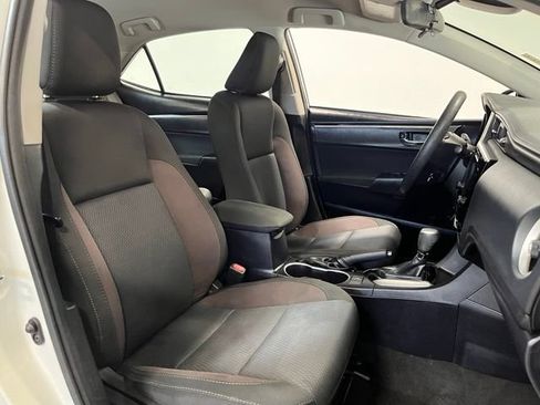Used 2017 Toyota Corolla LE w/ Carpet Mat Package (TMS) FWD image 10
