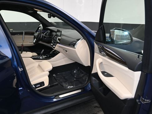 Used 2021 BMW X3 xDrive30i w/ Premium Package image 12