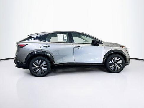 Used 2023 Nissan Ariya AWD image 10