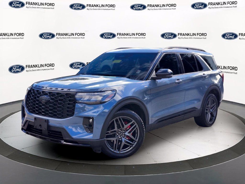 Certified 2025 Ford Explorer ST-Line w/ Premium Package AWD/4WD image 1