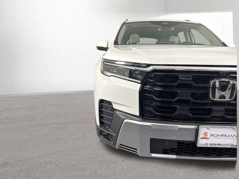 Certified 2026 Honda Pilot Touring image 31