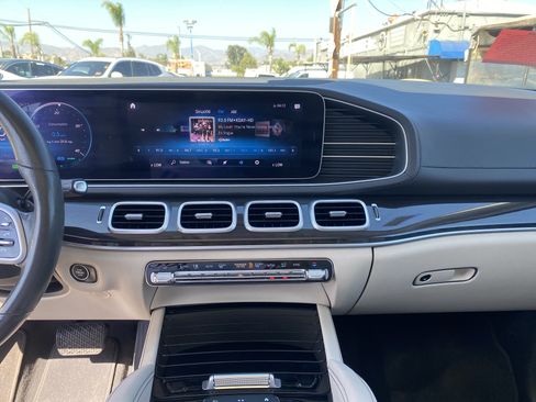 Used 2020 Mercedes-Benz GLS 450 4MATIC image 14