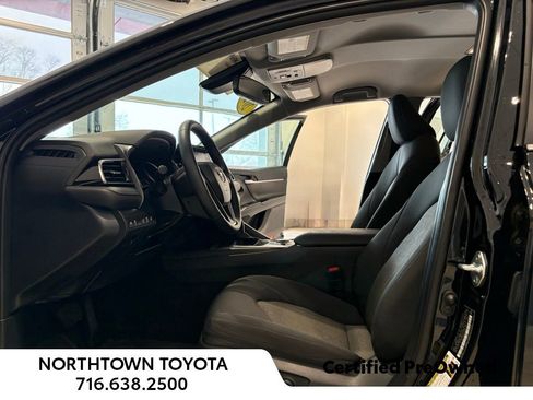 Used 2023 Toyota Camry LE image 22