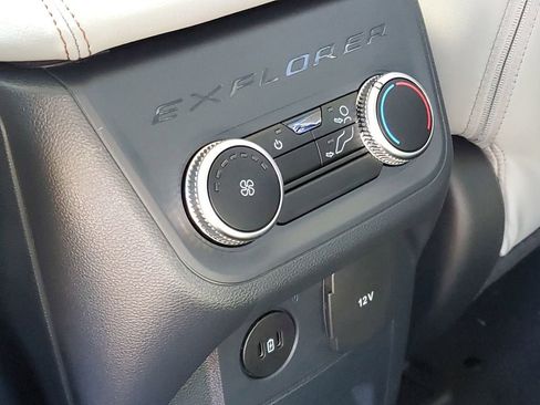 New 2026 Ford Explorer Active w/ Active Comfort Package AWD/4WD image 33
