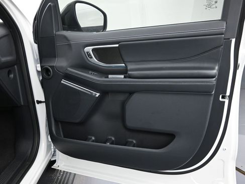 New 2025 Ford Expedition Platinum w/ Stealth Performance Package image 10