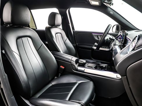 Used 2021 Mercedes-Benz GLB 250 image 7