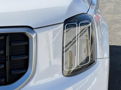 Used 2024 Kia Telluride S FWD image 49