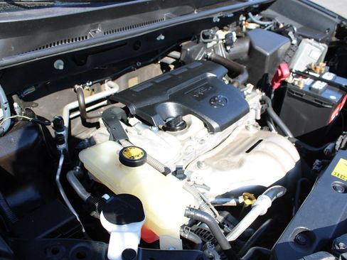 Used 2013 Toyota RAV4 LE FWD image 35