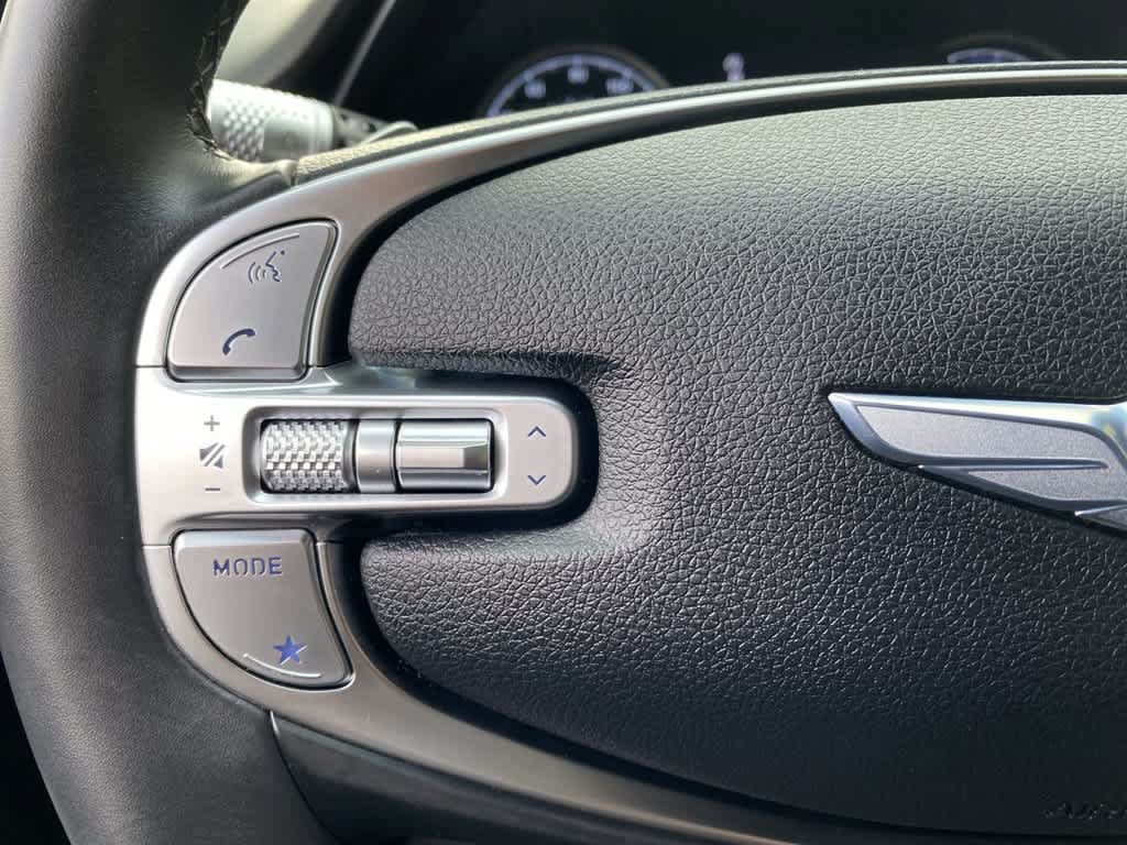 Used 2025 Genesis GV70 2.5T AWD/4WD image 18