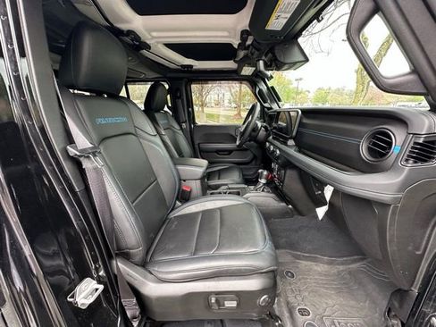 Used 2024 Jeep Wrangler Unlimited Rubicon 4xe image 29