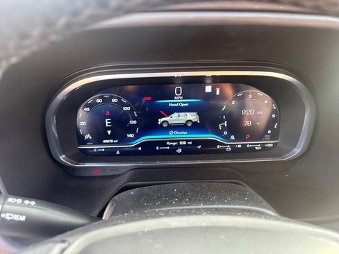 Used 2022 Chevrolet Tahoe LT w/ Luxury Package image 10