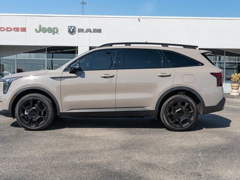 Used 2025 Kia Sorento SX Prestige AWD/4WD image 2