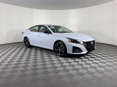 New 2025 Nissan Altima 2.5 SR