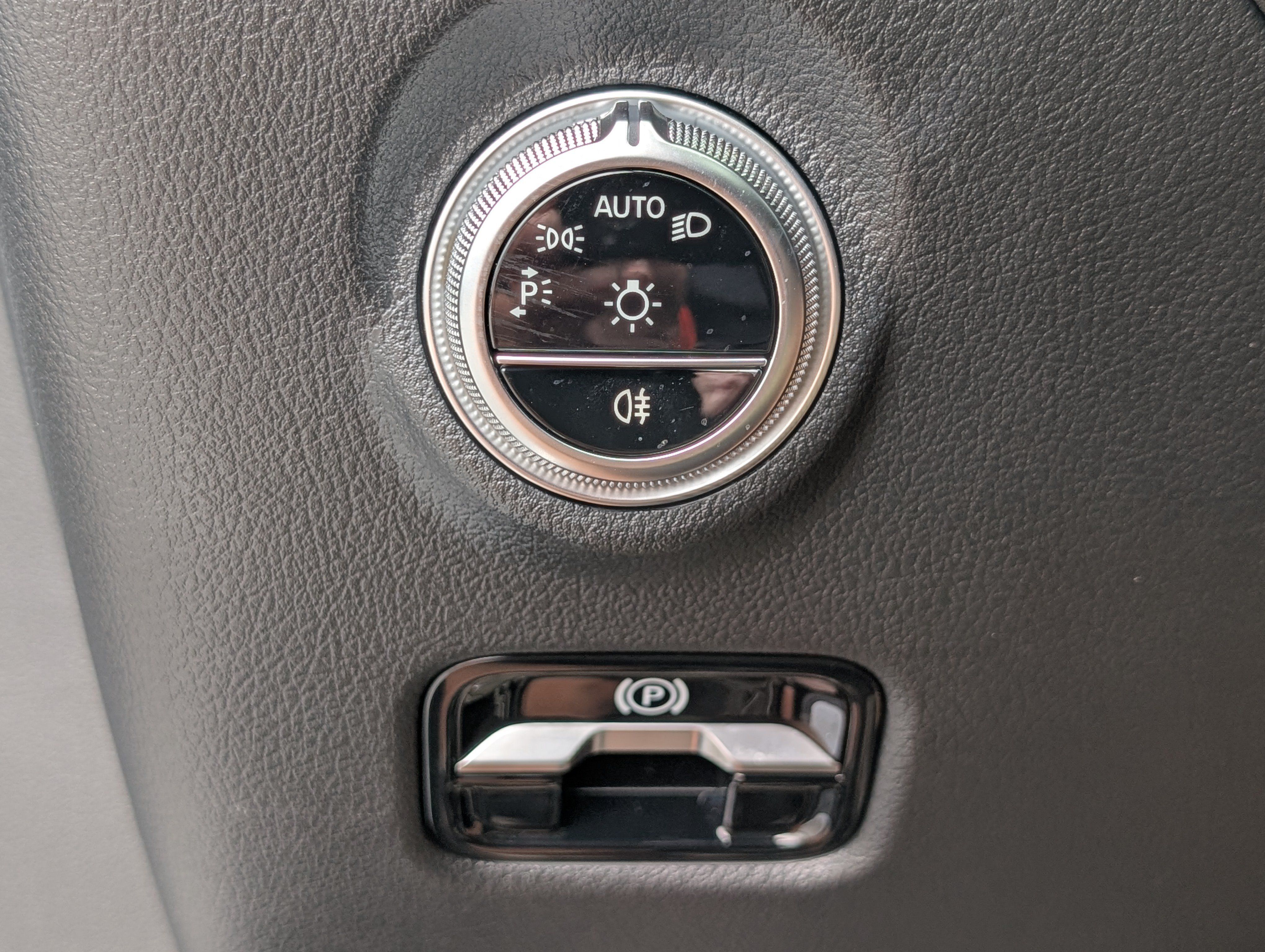 Used 2023 Mercedes-Benz C 300 4MATIC Sedan image 23