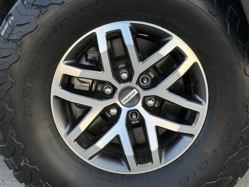 Used 2018 Ford F150 Raptor w/ Equipment Group 802A Luxury image 11