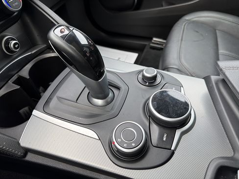 Used 2018 Alfa Romeo Stelvio Sport w/ Quick Order Package 22J Sport image 21