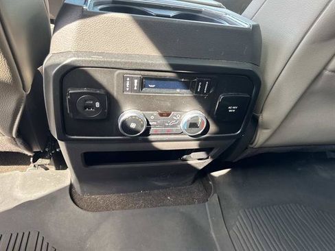 Used 2021 Ford Expedition Limited AWD/4WD image 11