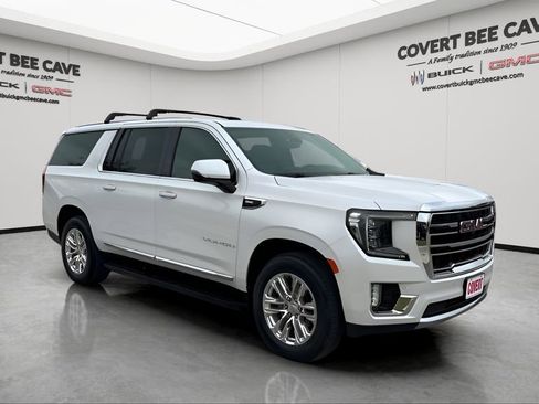 Used 2021 GMC Yukon XL SLT w/ SLT Premium Package image 1