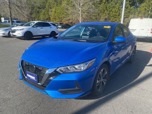 Used 2022 Nissan Sentra SV image 3