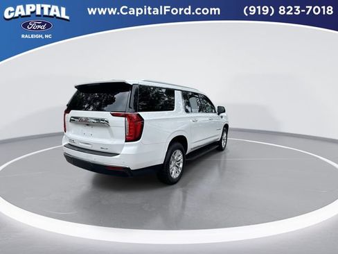 Used 2022 GMC Yukon XL SLT w/ SLT Luxury Package AWD/4WD image 8