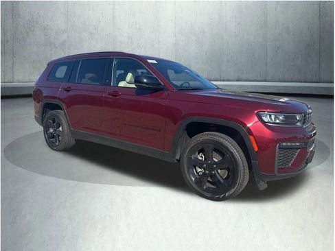 New 2026 Jeep Grand Cherokee L Limited w/ Limited Altitude Package AWD/4WD image 8