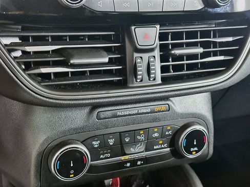 Used 2025 Ford Escape Active FWD image 23