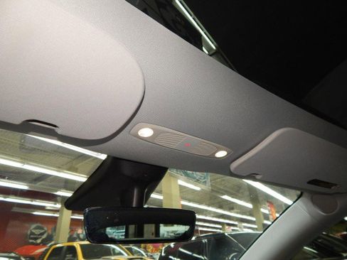 Used 2021 Tesla Model Y Performance image 26