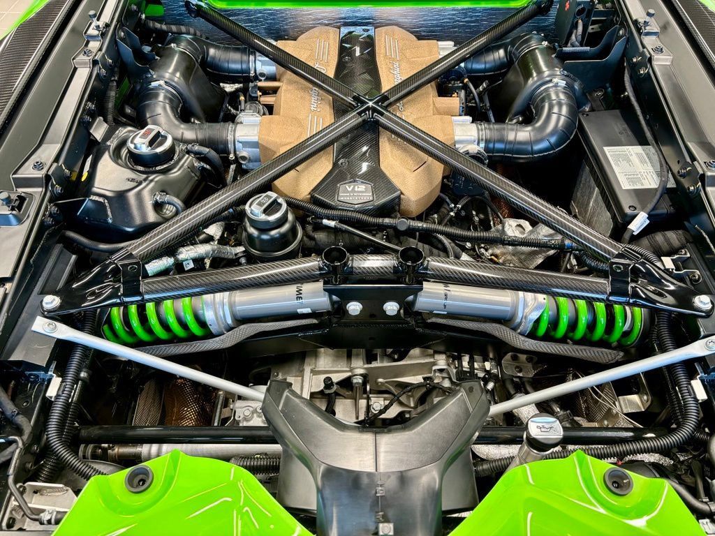 Used 2019 Lamborghini Aventador SVJ AWD/4WD image 42