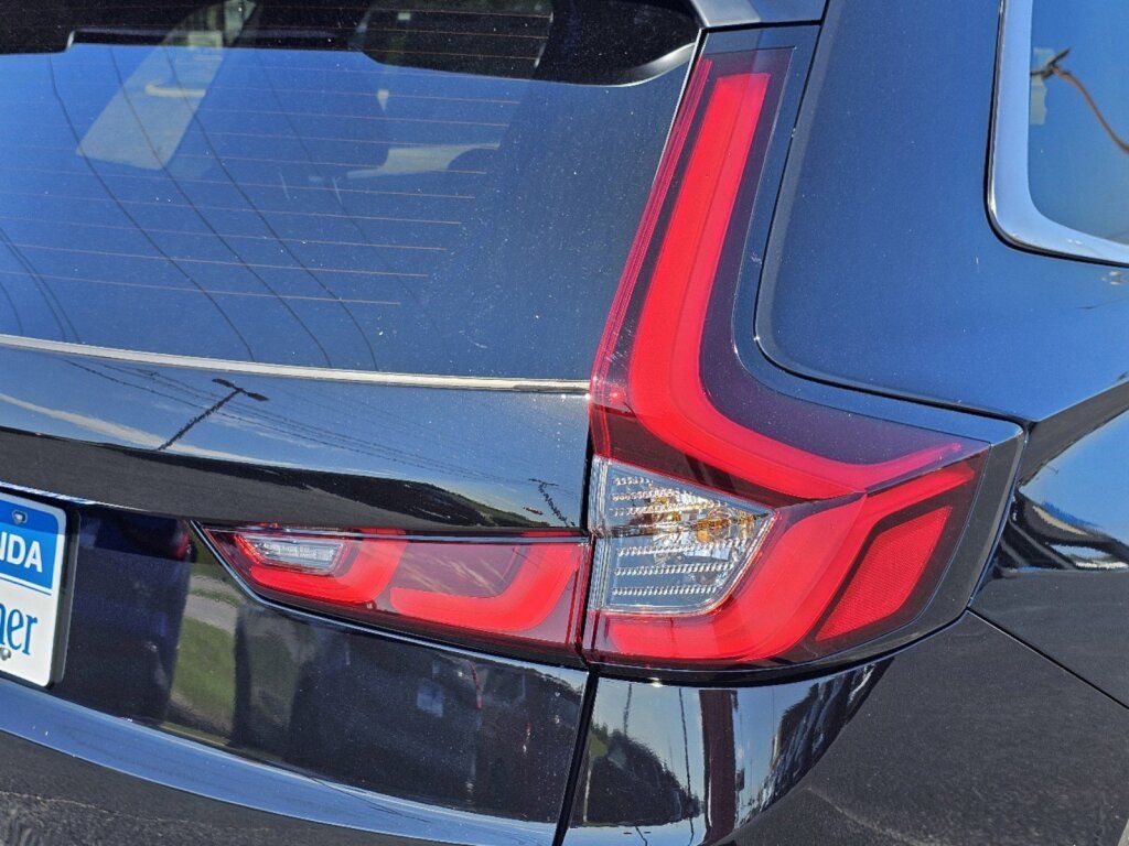 Used 2025 Honda CR-V Sport-L image 8