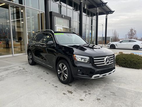 Certified 2025 Mercedes-Benz GLB 250 4MATIC image 3