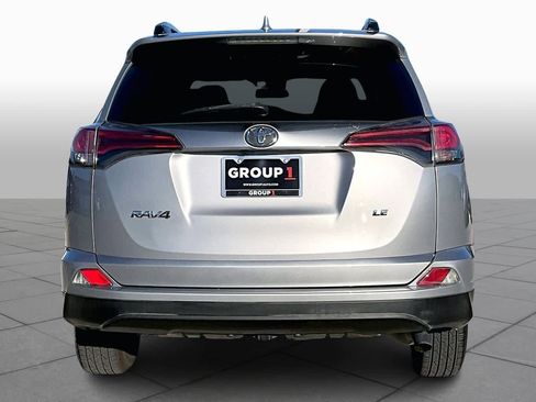 Used 2017 Toyota RAV4 LE image 4