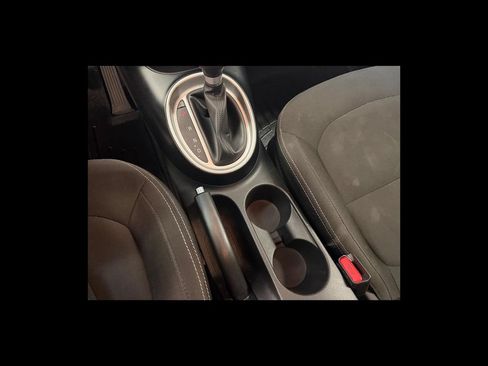Used 2019 Kia Soul FWD image 25