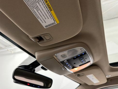 Used 2018 Jeep Grand Cherokee Limited w/ Trailer Tow Group IV image 32