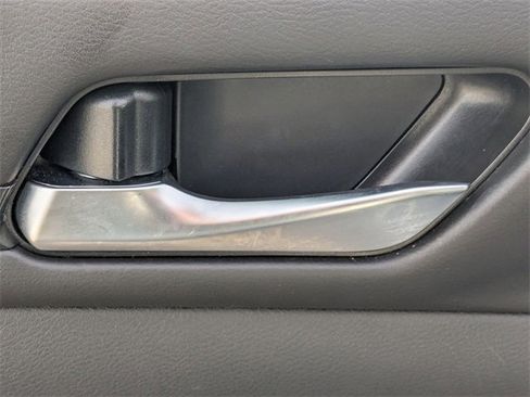 Used 2024 Nissan Altima 2.5 SV image 13